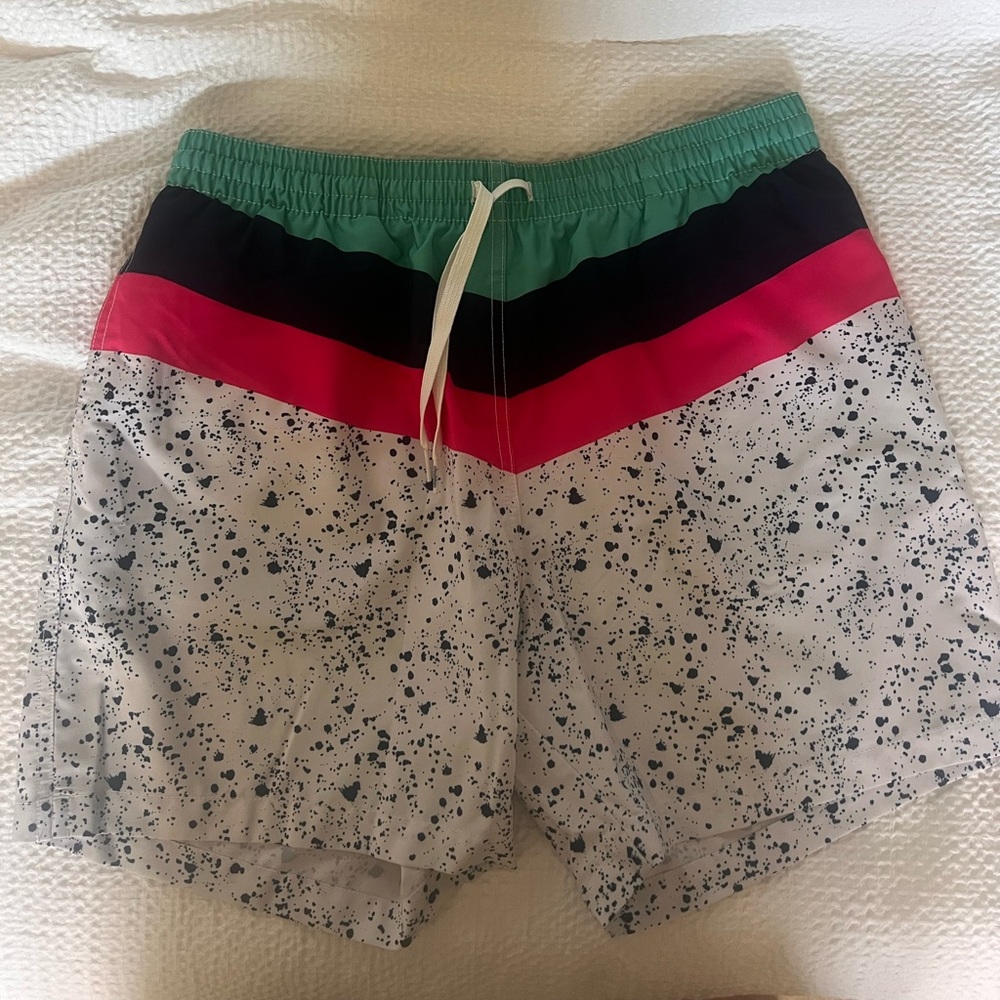 Chubbies 5.5” Inseam swim trunks w/mesh liner